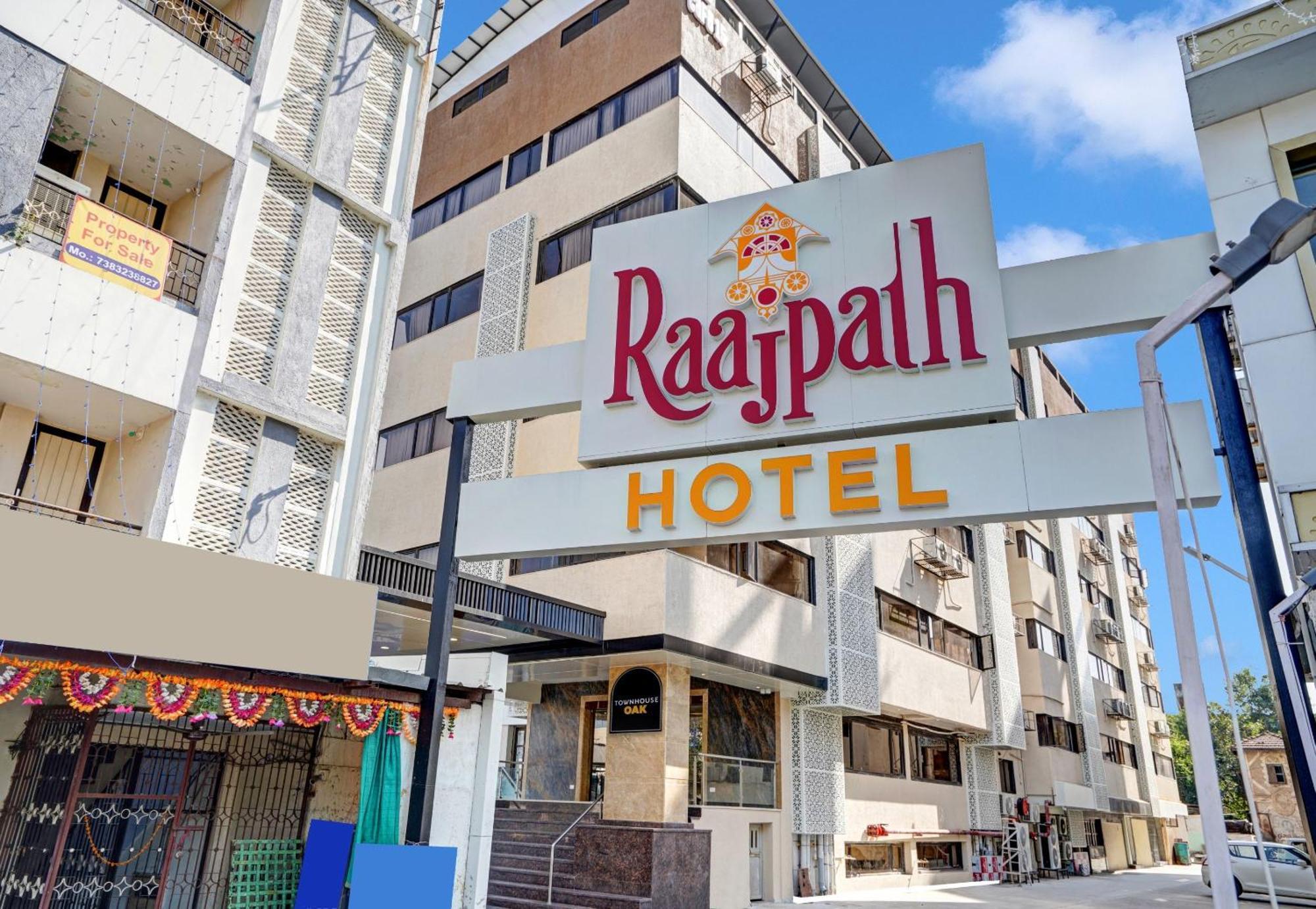 Clubhouse Hotel Raajpath Vadodara Exterior foto