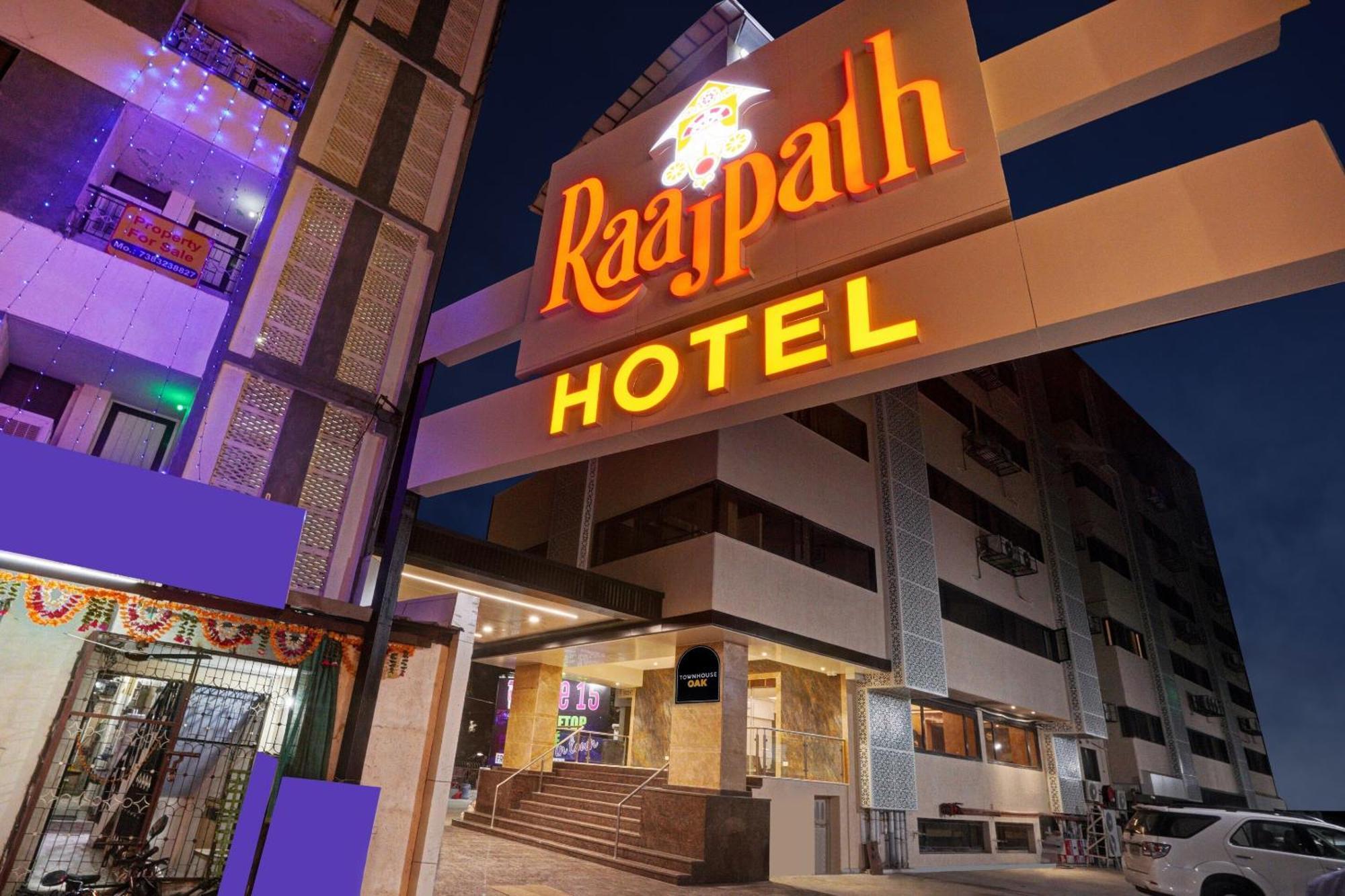 Clubhouse Hotel Raajpath Vadodara Exterior foto